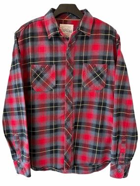 Aeropostale Mens Flannel LG Plaid Black Red Pockets Button Up Camping Streetwear